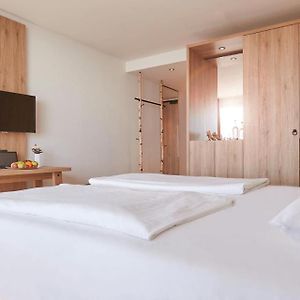 Comfort Zimmer mit Kingsize-Bett